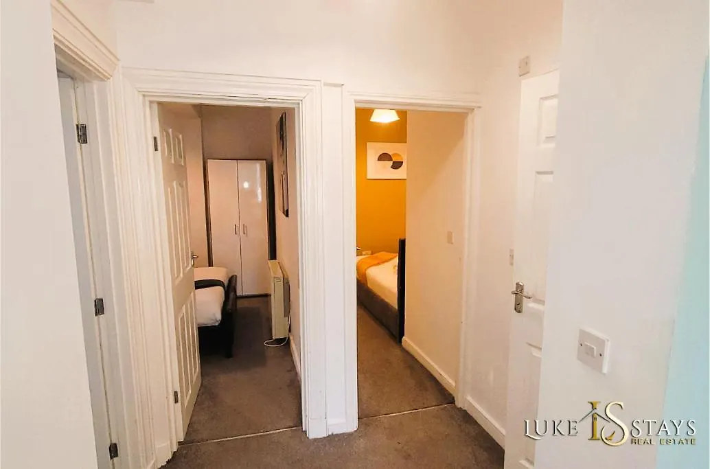 Luke Stays - Front Street Newcastle upon Tyne Apartment