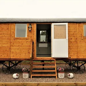 The Shepherds Hut @ Closehead Farm Campsite